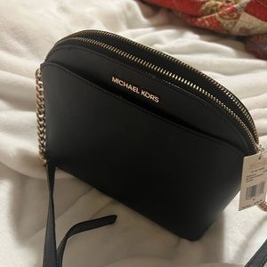 NWT Michael Kors Jet Set Travel bag